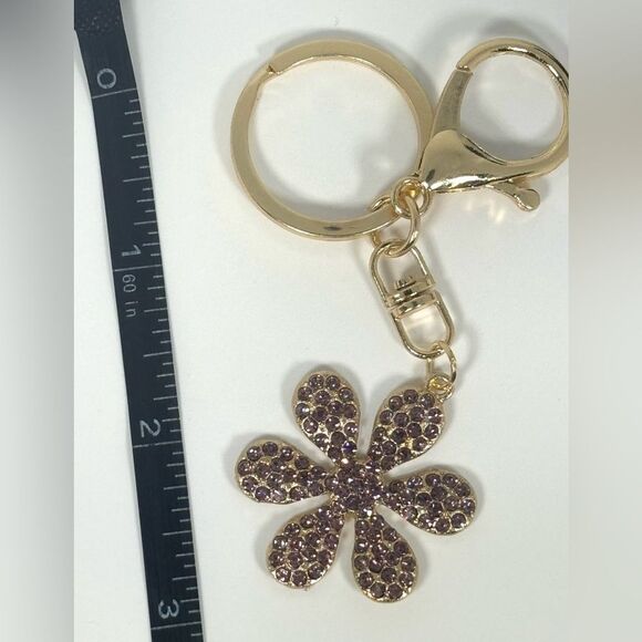 BAG CHARM Gold Tone Purple Crystal Flower Bag Charm Keychain MINT - Picture 3 of 4